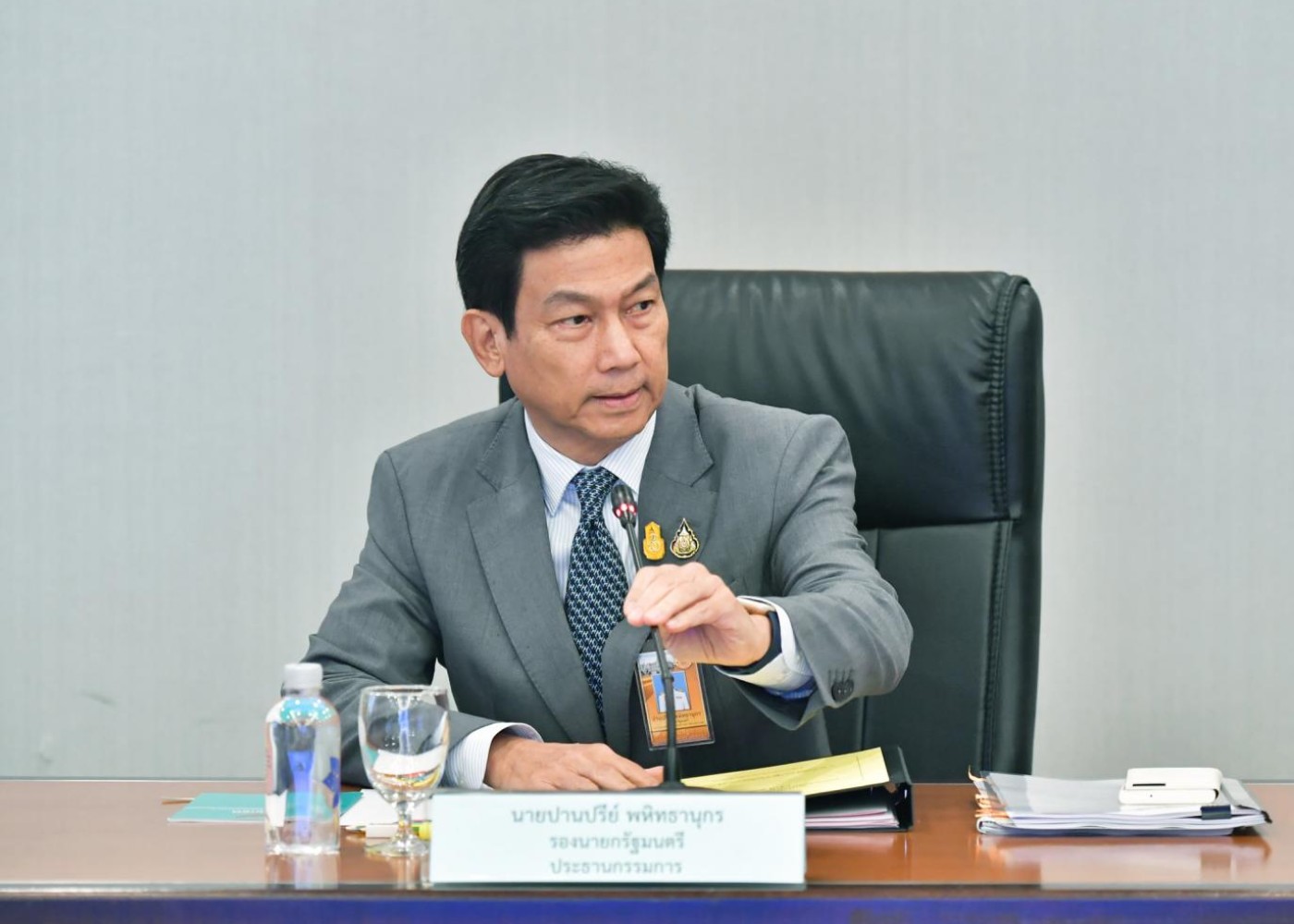 Tailandın xarici işlər naziri istefa verdi
