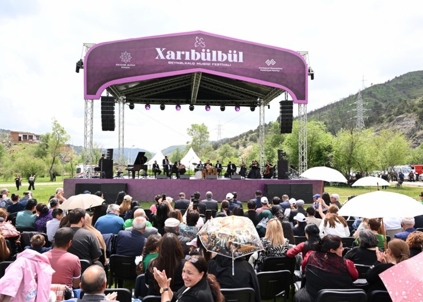 "Xarıbülbül” festivalıLaçında