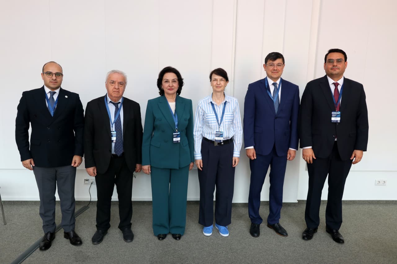 AzMİU ilə bu institut arasında memorandum imzalanıb - FOTOLAR