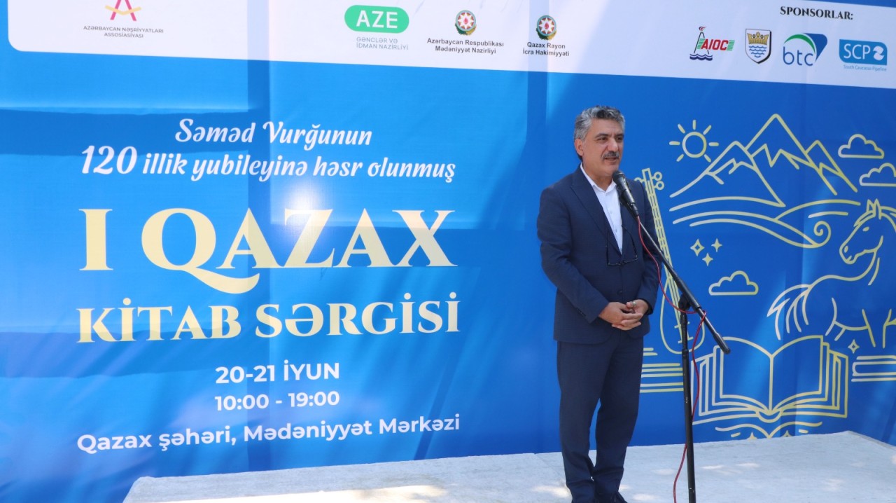 Birinci Qazax Kitab Sərgisi keçirildi - FOTOLAR