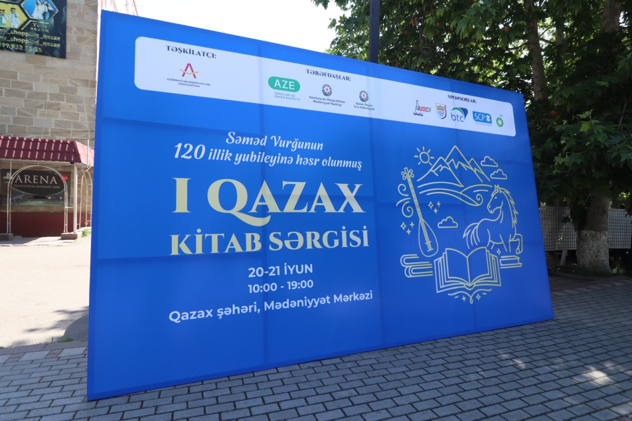 Birinci Qazax Kitab Sərgisi keçirildi - FOTOLAR