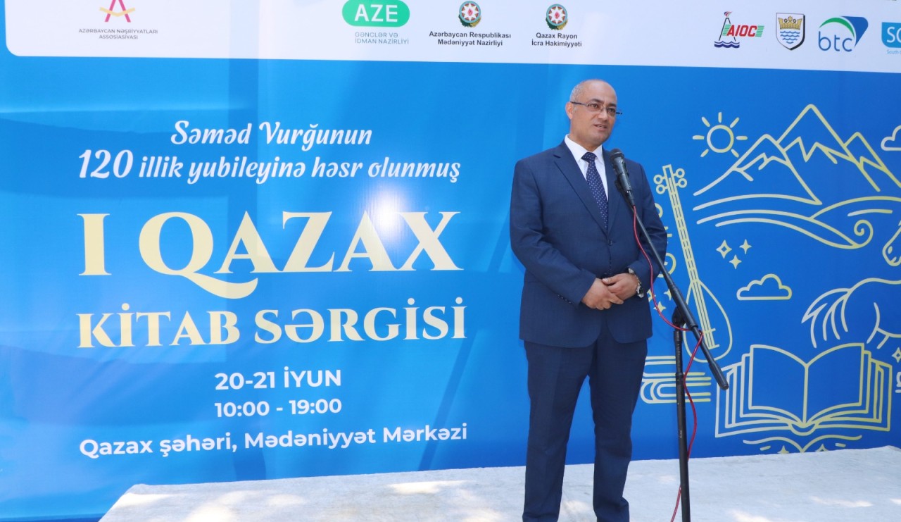 Birinci Qazax Kitab Sərgisi keçirildi - FOTOLAR
