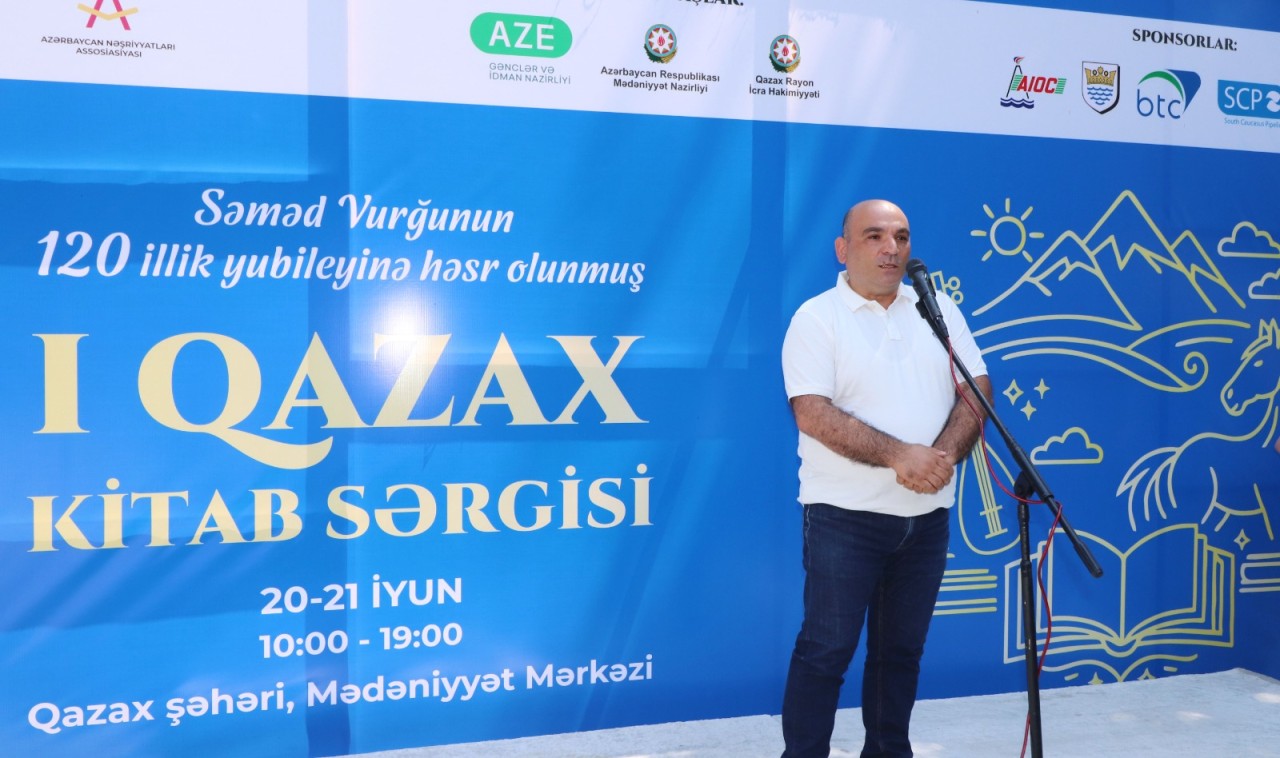 Birinci Qazax Kitab Sərgisi keçirildi - FOTOLAR