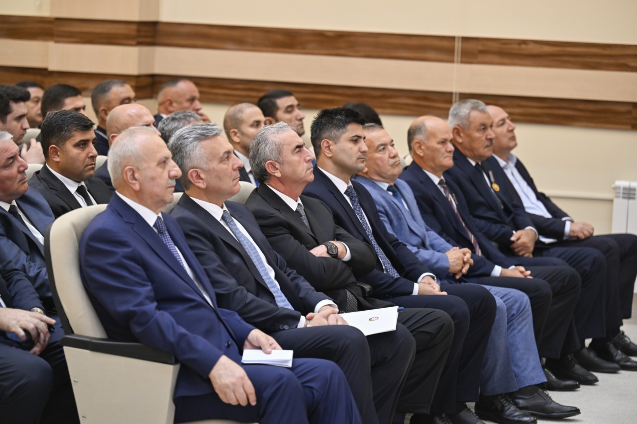 Prezidentin köməkçisi Biləsuvarda regional müşavirə keçirdi - FOTOLAR