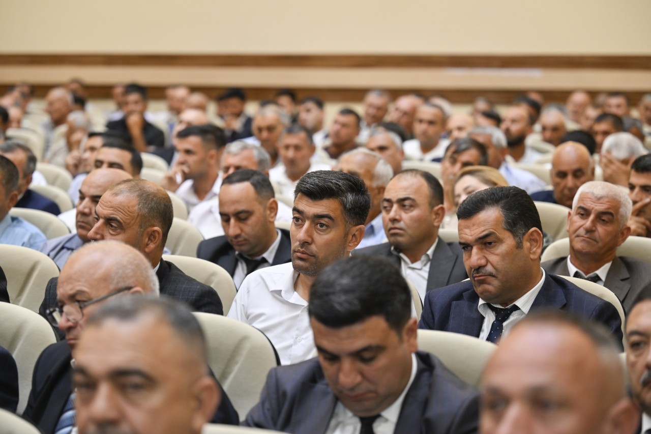 Prezidentin köməkçisi Biləsuvarda regional müşavirə keçirdi - FOTOLAR