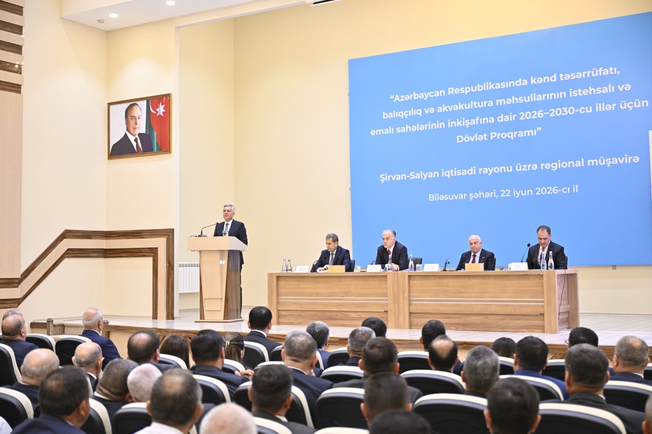 Prezidentin köməkçisi Biləsuvarda regional müşavirə keçirdi - FOTOLAR