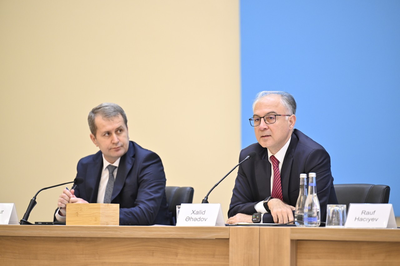 Prezidentin köməkçisi Biləsuvarda regional müşavirə keçirdi - FOTOLAR