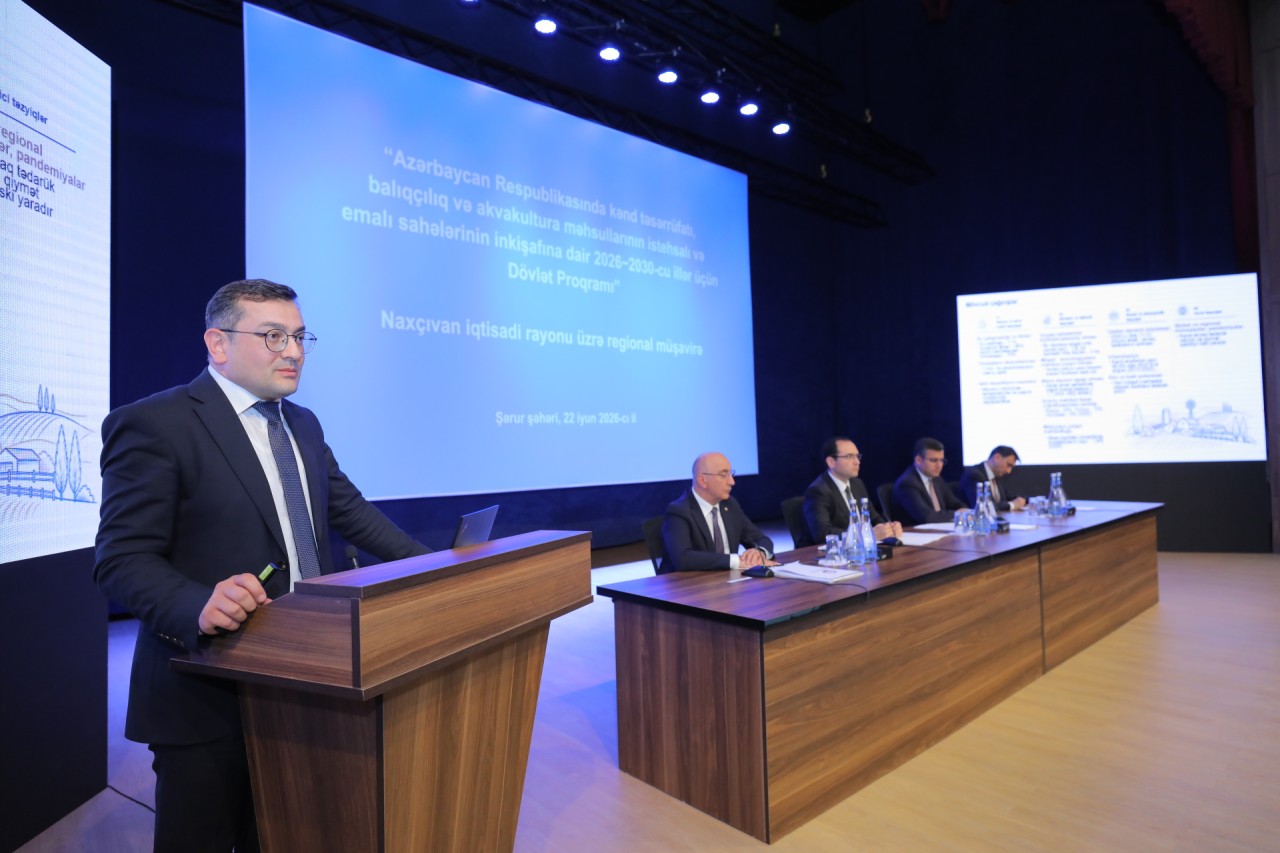 Nazir Məcnun Məmmədov Naxçıvanda regional müşavirədə çıxış edib - FOTOLAR