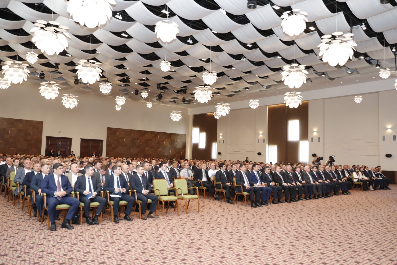 Prezidentin köməkçisi Qaxda regional müşavirə keçirdi - FOTOLAR