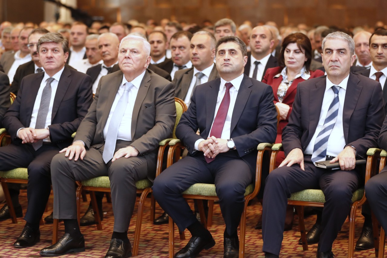Prezidentin köməkçisi Qaxda regional müşavirə keçirdi - FOTOLAR