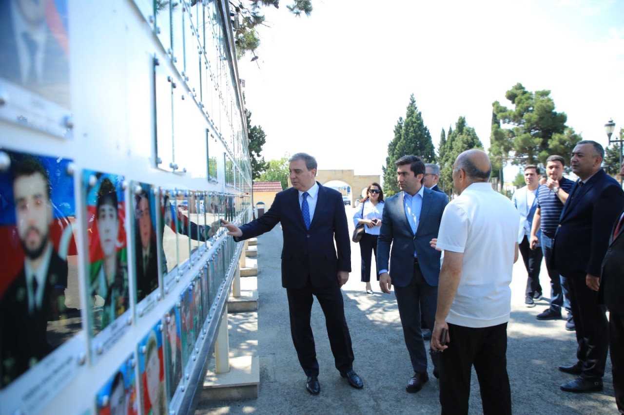 Gəncədə hərbi yürüş keçirildi - FOTOLAR