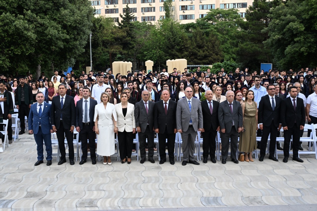 Əmək və Sosial Münasibətlər Akademiyasında “Məzun günü” - FOTOLAR