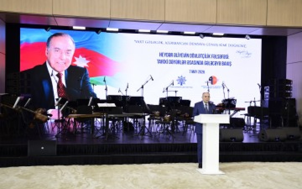 YAP “Heydər Əliyevin dövlətçilik fəlsəfəsi: tarixi dəyərlər əsasında gələcəyə baxış” mövzusunda tədbir keçirdi -