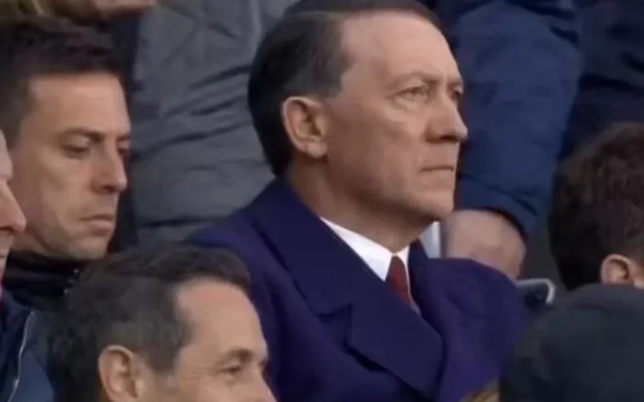 "Adolf Hitler" futbol matçında -