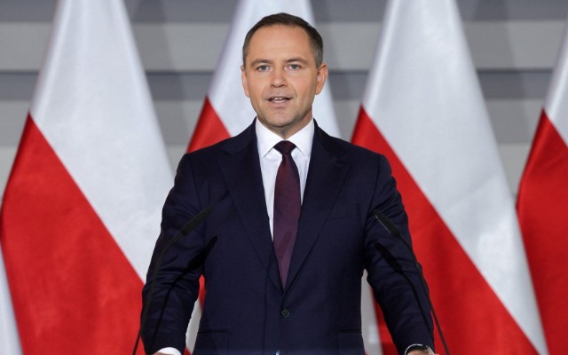 Polşa Prezidenti öz nazirini "axmaq" adlandırdı