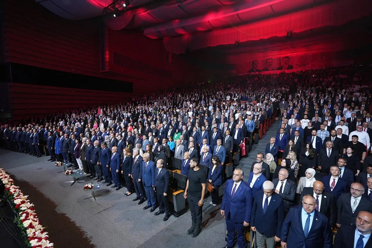 YAP nümayəndələri Böyük Birlik Partiyasının 13-cü qurultayında iştirak ediblər - FOTOLAR