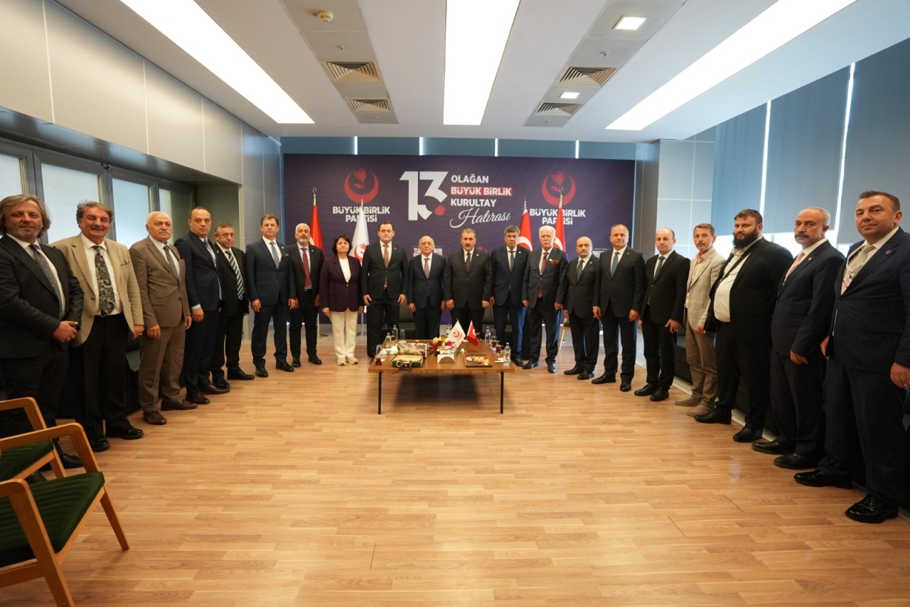 YAP nümayəndələri Böyük Birlik Partiyasının 13-cü qurultayında iştirak ediblər - FOTOLAR