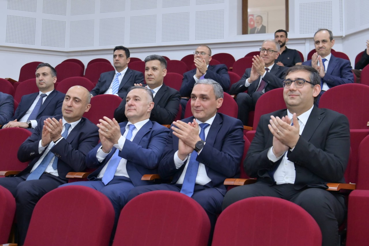 Emin Əmrullayev Qarabağ Universitetinin Klinikasında olub - FOTOLAR