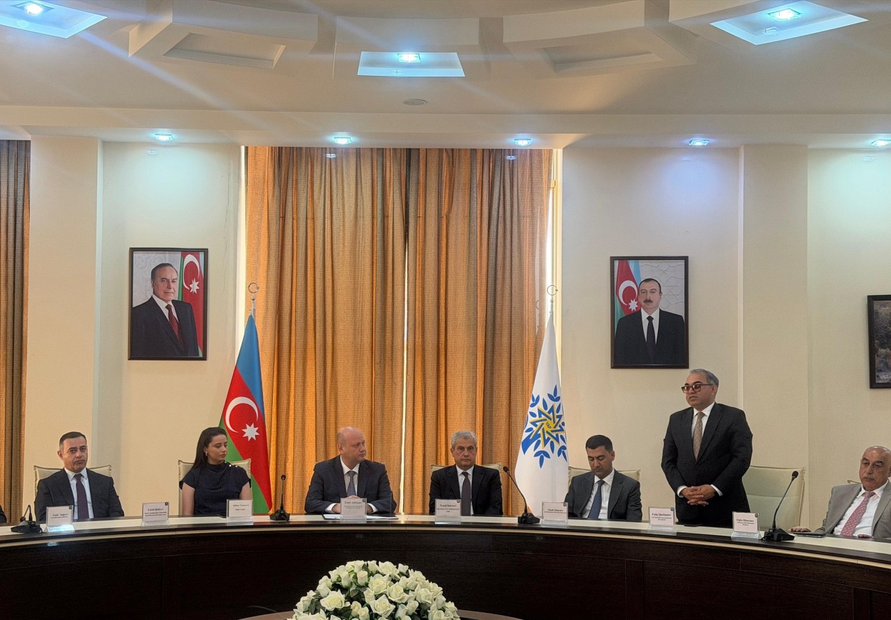 Qaradağda “Milli Qurtuluşdan – Zəfərə” mövzusunda dəyirmi masa keçirilib - FOTOLAR