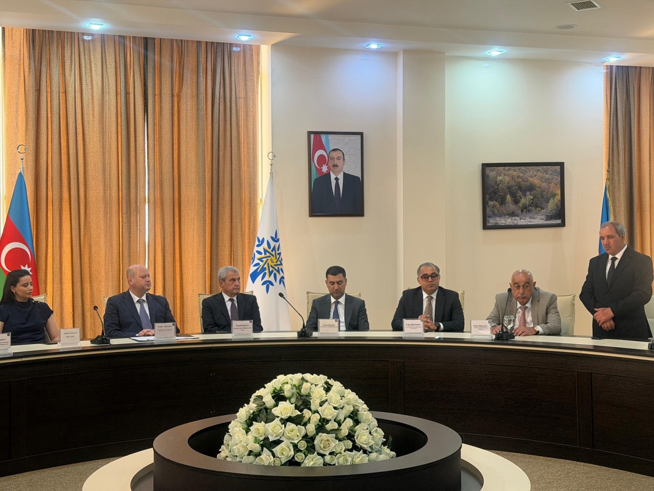 Qaradağda “Milli Qurtuluşdan – Zəfərə” mövzusunda dəyirmi masa keçirilib - FOTOLAR