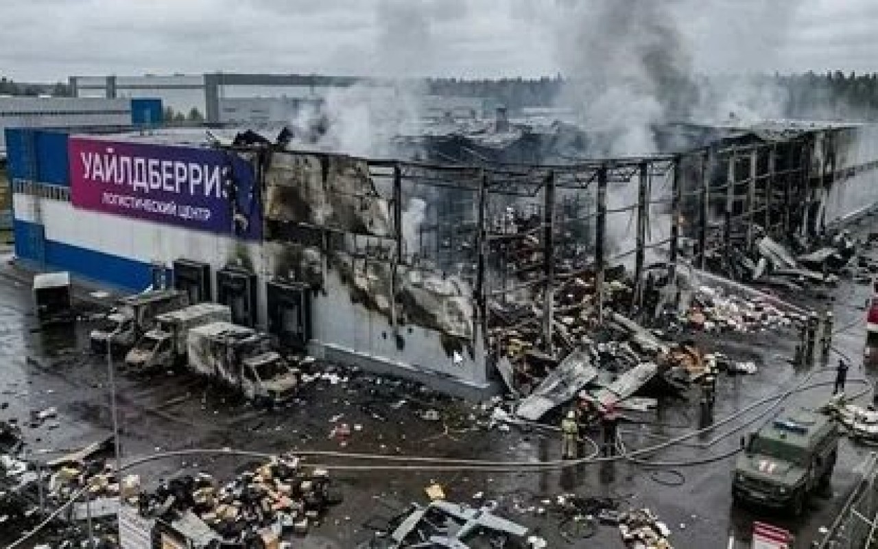 Rusiyada logistika mərkəzləri dronlarla vuruldu- Ölənlər var
