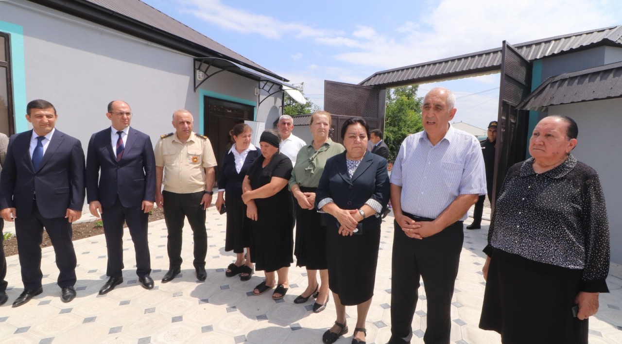 "Arkoz Qazax Sement Zavodu” MMC daha bir şəhid ailəsini sevindirdi - FOTOLAR