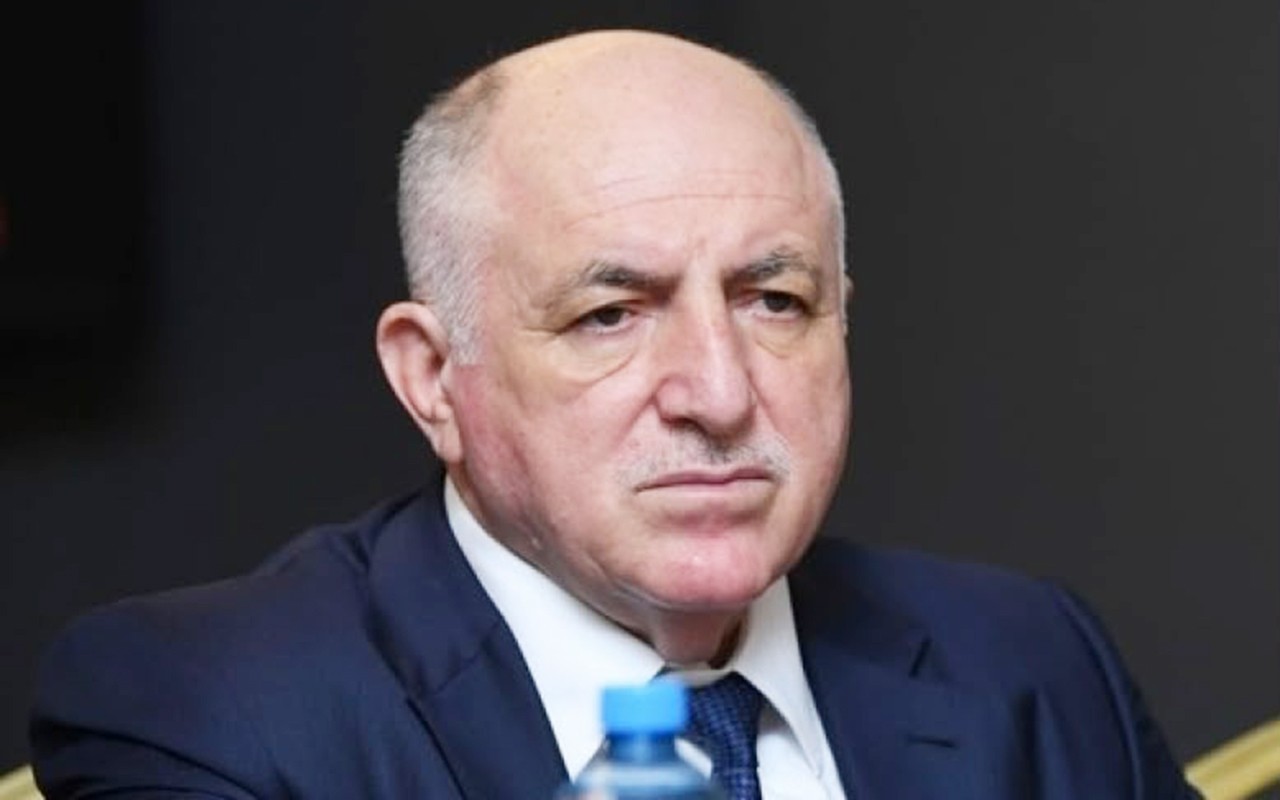 Azərbaycanda vəzifəli şəxslər həbs edildi -100 milyonluq “yeyinti”